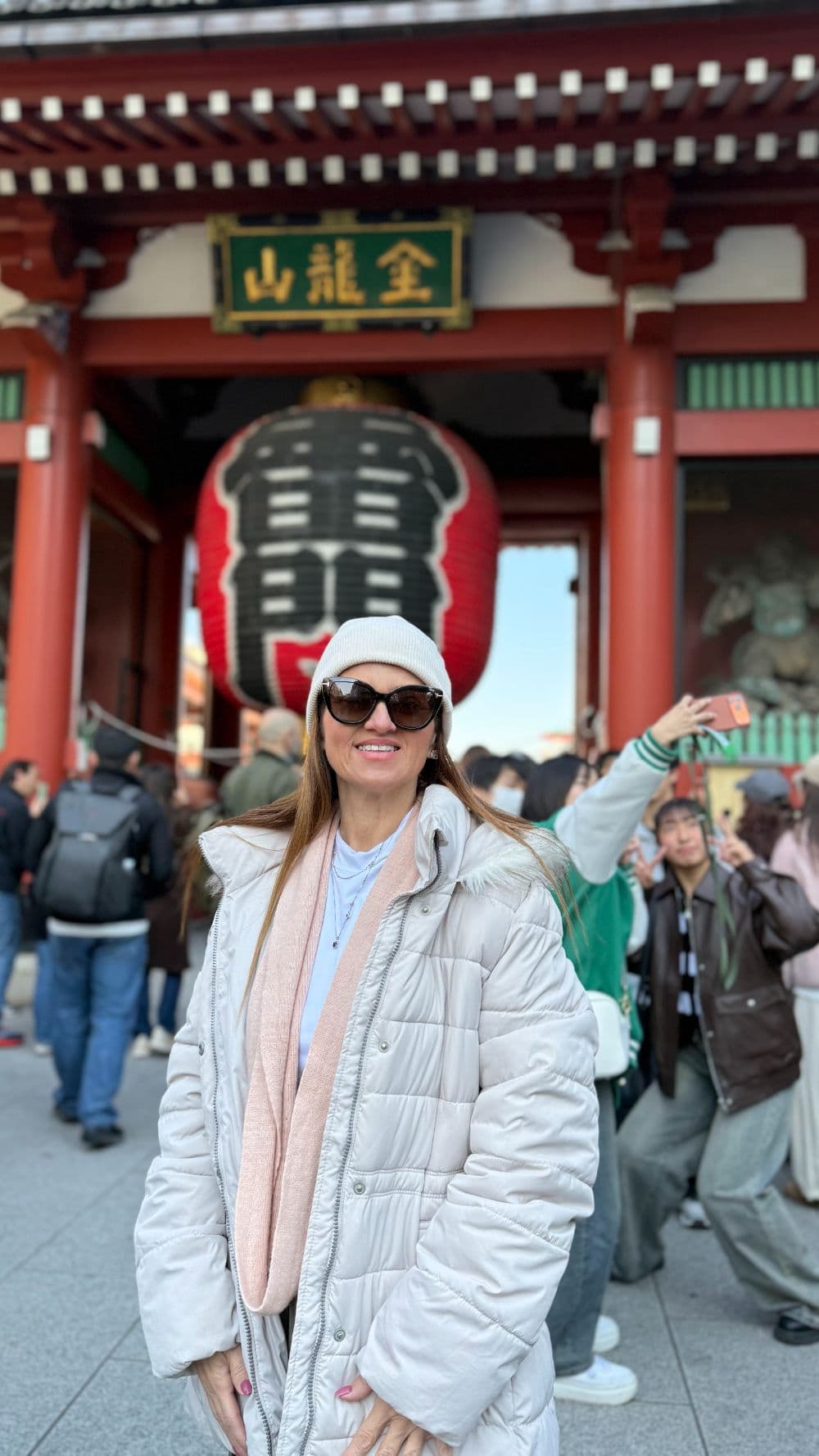 Portão Kaminarimon do templo Senso-ji, em Asakusa, Tokyo